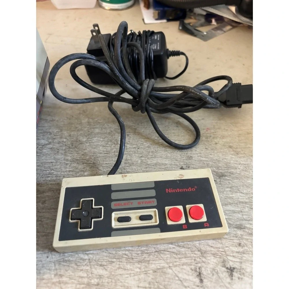 1985 Original NES Nintendo System Console Authentic Tested Bundle With 2 Games